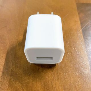 アップル(Apple)の【送料込】【新品未使用】Apple純正 ACアダプター(バッテリー/充電器)