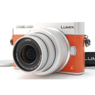 パナソニック(Panasonic)の★ スマホ転送＆自撮りらくらく♪ミラーレス一眼 LUMIX GF9 オレンジ★(ミラーレス一眼)