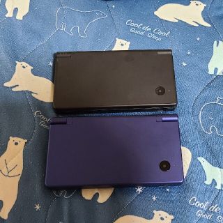 ニンテンドウ(任天堂)のDSi ブラック メタリックブルー(携帯用ゲーム機本体)