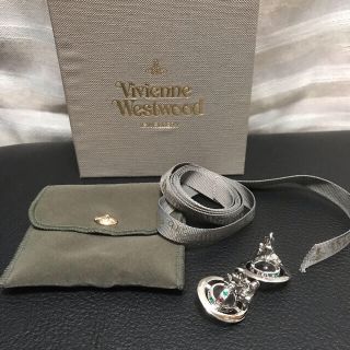 ヴィヴィアンウエストウッド(Vivienne Westwood)のVivienneWestwood 旧タイニーオーブピアス(ピアス)