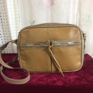 ロエベ(LOEWE)のショルダーバック(ショルダーバッグ)