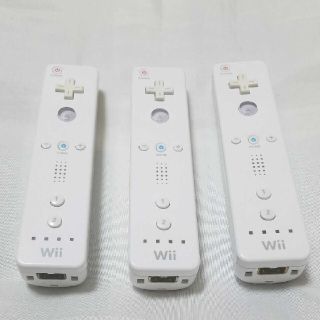 ウィー(Wii)のWiiリモコン 3つ(その他)