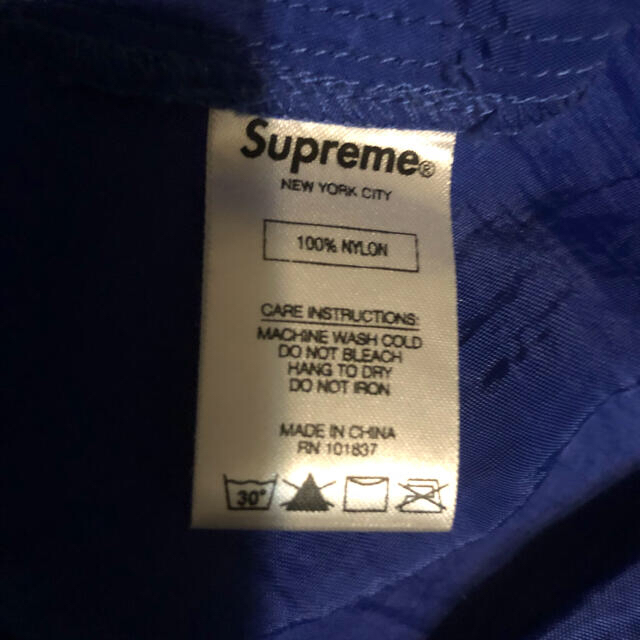 Supreme - supreme skew hooded nylon jacket Lの通販 by supryu's shop｜シュプリームならラクマ 最安値在庫