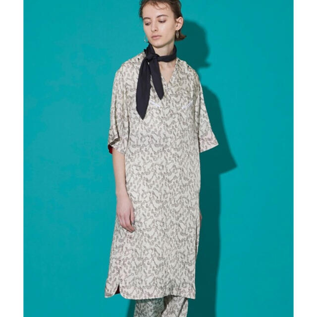 高評価の贈り物 【TOGA PULLA】21SS プルラ INNER PRINT レディース