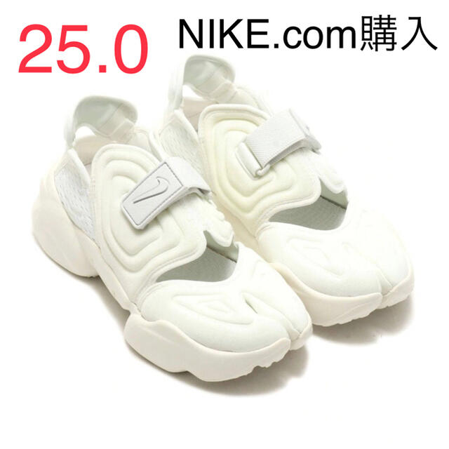 NIKE(ナイキ)のナイキ ウィメンズ アクア リフトAQUA RIFT  25.0cm レディースの靴/シューズ(サンダル)の商品写真