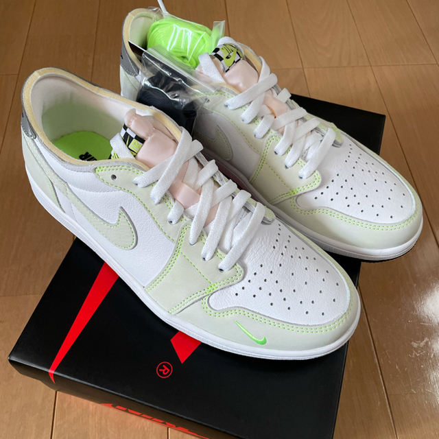 エアジョーダン 1 LOW OG Ghost Green