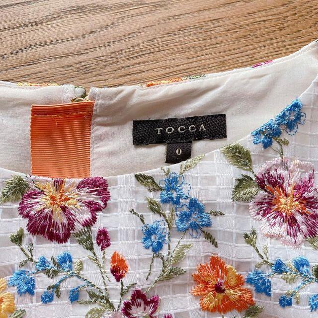 TOCCA(トッカ)の新品　トッカ　ドレス　ワンピース　刺繍　オレンジ系　サイズ0　4803 レディースのワンピース(ひざ丈ワンピース)の商品写真