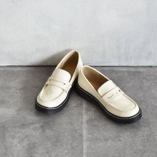 レトロガール ローファー 革靴 レディース の通販 100点以上 Retro Girlのレディースを買うならラクマ レトロガール ローファー 革靴 レディース の通販 100点以上 Retro Girlのレディースを買うならラクマ