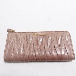 ミュウミュウ マトラッセ（グレー/灰色系）の通販 41点 | miumiuを買う