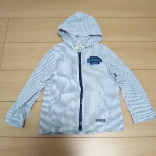 キッズ　パーカー　コットン　ストライプ　120センチ キッズ/ベビー/マタニティのキッズ服男の子用(90cm~)(ジャケット/上着)の商品写真