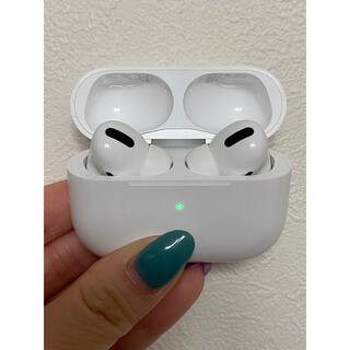 アップル(Apple)の【美品】AirPods pro 正規品(ヘッドフォン/イヤフォン)