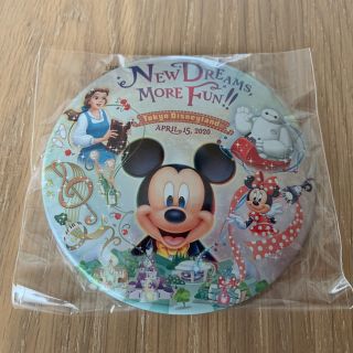 ディズニー(Disney)のディズニーランド　ニューファンタジーランド　缶バッジ　(キャラクターグッズ)