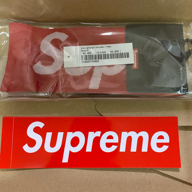 Supreme(シュプリーム)のsupreme nike socks シュプリーム  ナイキ　ソックス　靴下 メンズのレッグウェア(ソックス)の商品写真