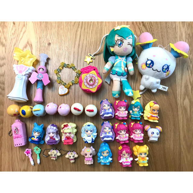 BANDAI(バンダイ)のプリキュア いろいろセット　クーナッツ　ぬいぐるみ　アミューズメント エンタメ/ホビーのおもちゃ/ぬいぐるみ(キャラクターグッズ)の商品写真