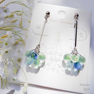 【018】雫が落ちそうに揺れるイヤリング/ピアス(イヤリング)