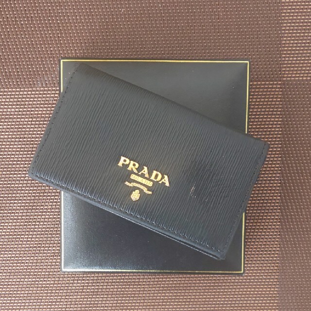 PRADA(プラダ)のPRADAカードケース レディースのファッション小物(名刺入れ/定期入れ)の商品写真