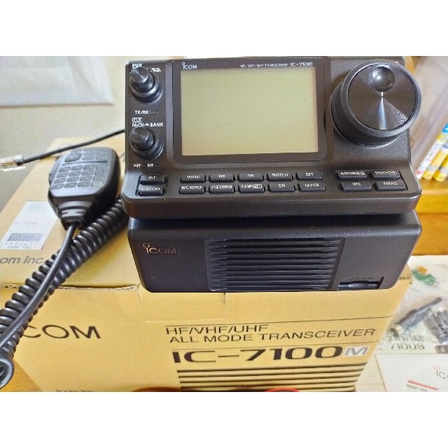 アマチュア無線ICOM IC-7100M HF/VHF/UHFオールモードトランシーバー