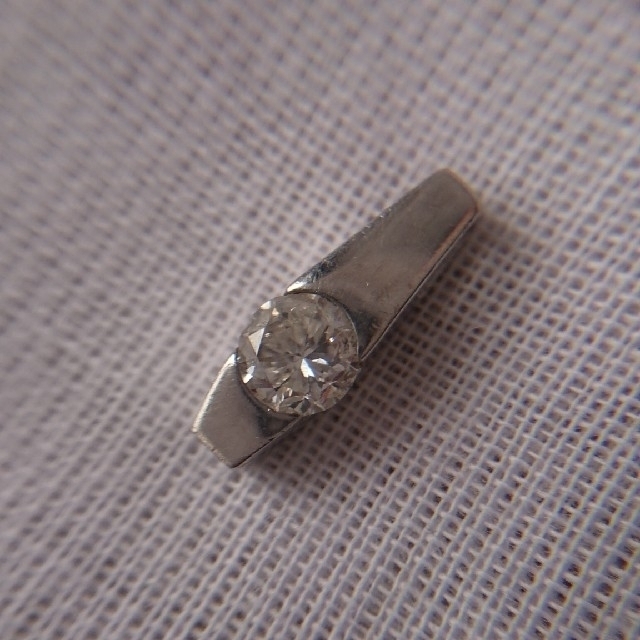 ダイヤモンド0.35ct.◆プラチナ900◆ペンダントトップ(本物)のサムネイル