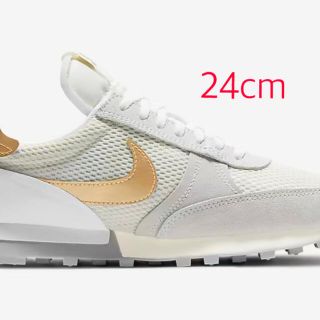 ナイキ(NIKE)のNIKE DAY BREAK TYPE GOLD 24cm(スニーカー)