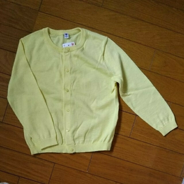 UNIQLO(ユニクロ)のUNIQLO カーディガン 110 イエロー キッズ/ベビー/マタニティのキッズ服女の子用(90cm~)(カーディガン)の商品写真