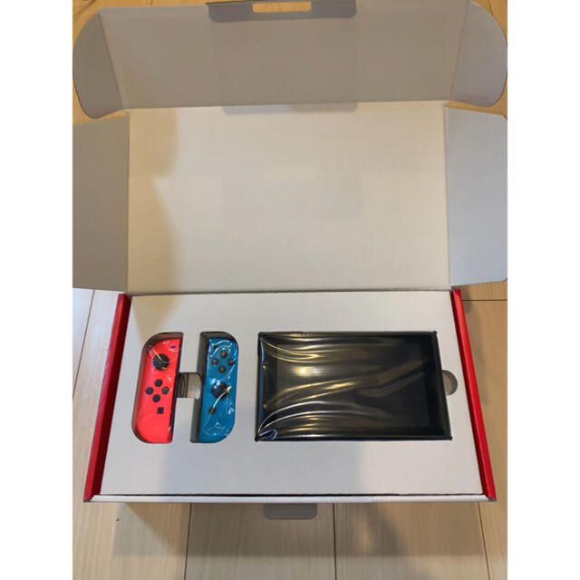 Nintendo Switch(ニンテンドースイッチ)の Nintendo Switch カスタマイズ　新品未使用　② エンタメ/ホビーのゲームソフト/ゲーム機本体(家庭用ゲーム機本体)の商品写真