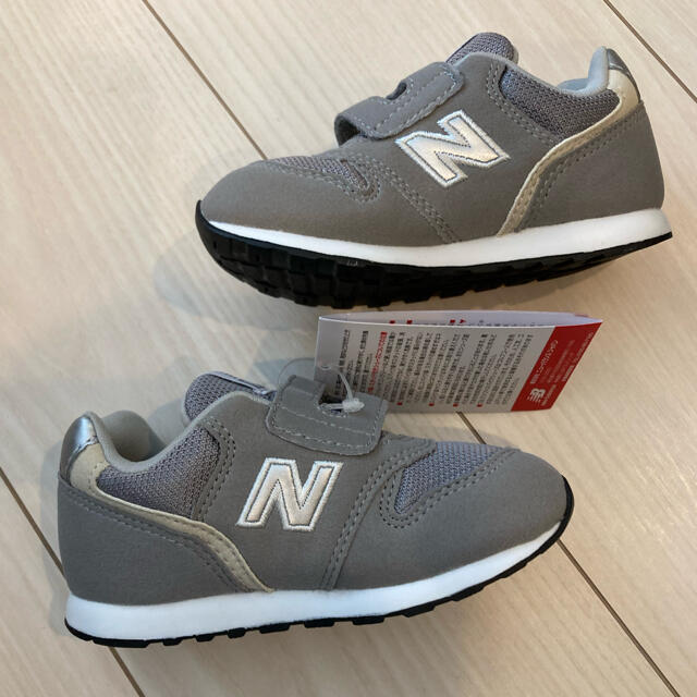 New Balance(ニューバランス)の新品未使用　ニューバランススニーカー15㎝ キッズ/ベビー/マタニティのキッズ靴/シューズ(15cm~)(スニーカー)の商品写真