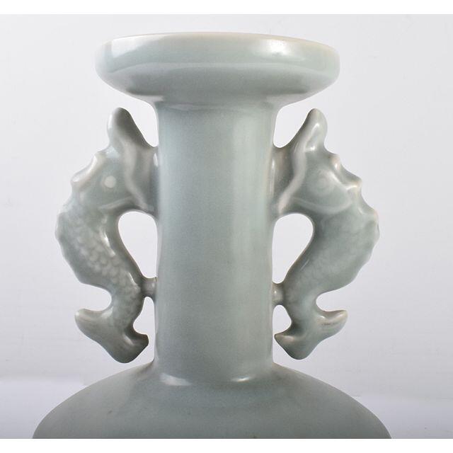 中国 龍泉窯 粉青釉 双魚耳瓶