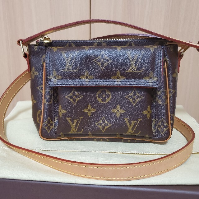 LOUIS VUITTON - ルイヴィトン ヴィバシテ ショルダーバッグ