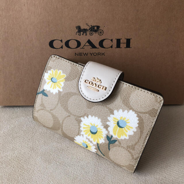 COACH(コーチ)の新品 COACH コーチ 二つ折り財布 シグネチャー キャンバス レディースのファッション小物(財布)の商品写真