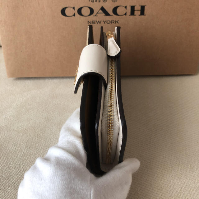 COACH(コーチ)の新品 COACH コーチ 二つ折り財布 シグネチャー キャンバス レディースのファッション小物(財布)の商品写真