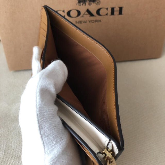 COACH(コーチ)の新品 COACH コーチ 二つ折り財布 シグネチャー キャンバス レディースのファッション小物(財布)の商品写真