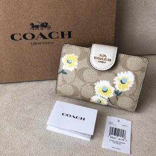 コーチ(COACH)の新品 COACH コーチ 二つ折り財布 シグネチャー キャンバス(財布)