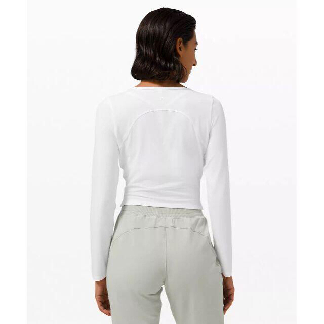 lululemon(ルルレモン)のlululemon ルルレモン Cropped Henley LS トップス スポーツ/アウトドアのトレーニング/エクササイズ(ヨガ)の商品写真