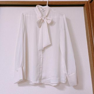 ユニクロ(UNIQLO)のユニクロ ブラウス ボウタイ リボン シャツ(シャツ/ブラウス(長袖/七分))