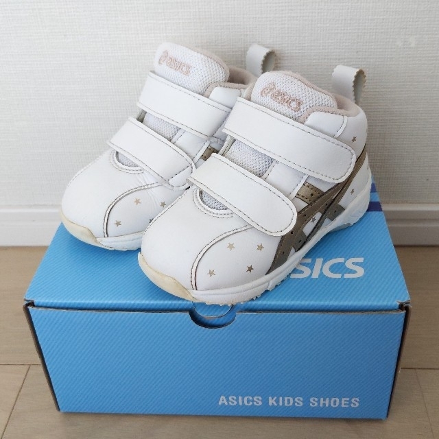 asics(アシックス)のアシックス スニーカー 14cm キッズ/ベビー/マタニティのベビー靴/シューズ(~14cm)(スニーカー)の商品写真