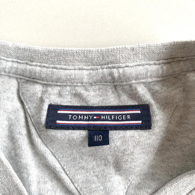 TOMMY HILFIGER(トミーヒルフィガー)の【美品】TOMMY HILFIGER トミーヒルフィガー/Tシャツ キッズ/ベビー/マタニティのキッズ服男の子用(90cm~)(Tシャツ/カットソー)の商品写真