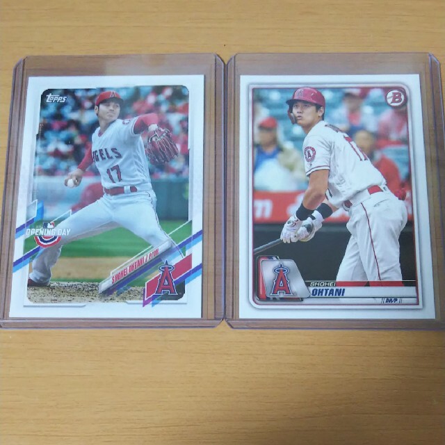 メジャーリーグ カード エンゼルス 大谷翔平 ピッチャー バッター二刀流 セット エンタメ/ホビーのタレントグッズ(スポーツ選手)の商品写真