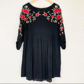 ザラ(ZARA)のお花刺繍が可愛い(๑˃̵ᴗ˂̵)✨‼️❤️ZARA❤️春夏チュニックワンピース(シャツ/ブラウス(長袖/七分))