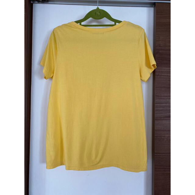 OPAQUE.CLIP(オペークドットクリップ)のロゴT イエロー　38 M 綺麗めカジュアル レディースのトップス(Tシャツ(半袖/袖なし))の商品写真
