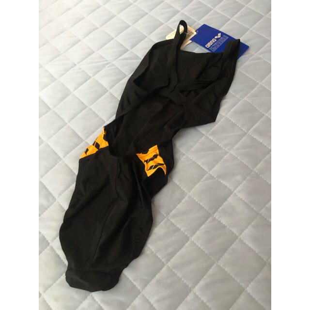 新品 アリーナ競泳水着 SSサイズ
