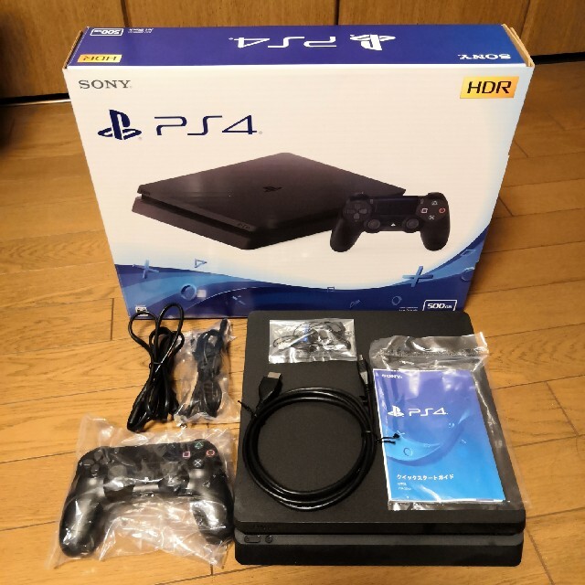 SONY PlayStation4　CUH-2200AB01