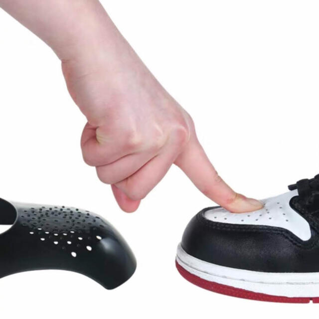 即購入可‼️  シューガード プロテクター NIKE adidas 履きジワ予防 メンズの靴/シューズ(スニーカー)の商品写真