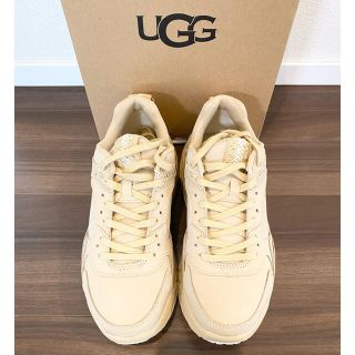 UGG - 新品未使用!UGG CA805 厚底 プラットフォームスニーカー