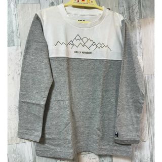 ヘリーハンセン(HELLY HANSEN)のヘリーハンセン  長袖カットソー　Tシャツ　130 新品未使用(Tシャツ/カットソー)