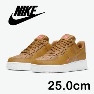 ナイキ(NIKE)の新品未使用 NIKE エアフォース 1 キャメル 25.0cm【送料込み】(スニーカー)