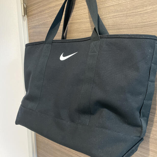 NIKE(ナイキ)のナイキ × ステューシー　ビーチトートバック　Nike stussy メンズのバッグ(トートバッグ)の商品写真