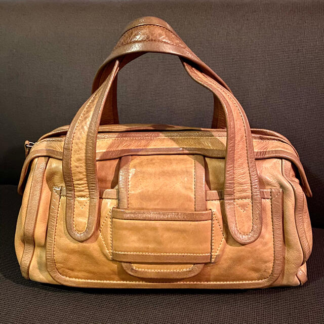 PIERRE HARDY(ピエールアルディ)のピエールアルディ　ボストンバッグ　キャメル レディースのバッグ(ハンドバッグ)の商品写真
