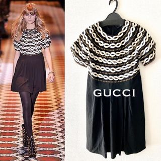 グッチ(Gucci)の国内正規美品■グッチ ワンピース/ドレス シルク45％/チェーン 刺繍 半袖(ひざ丈ワンピース)