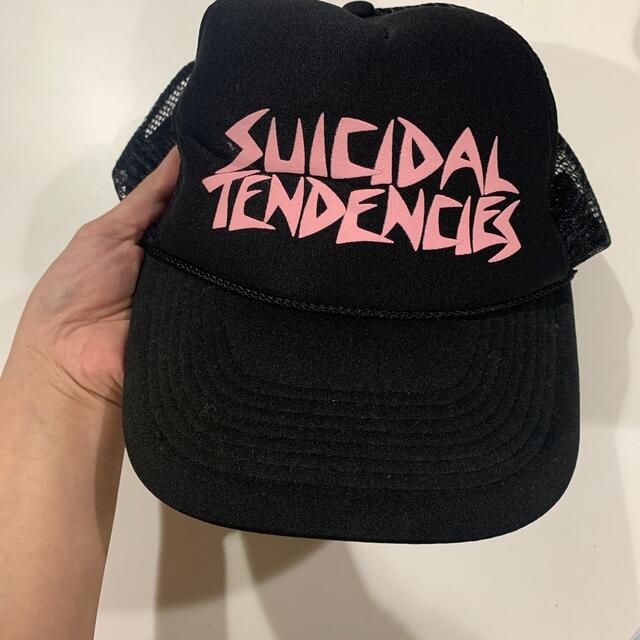 SUICIDAL TENDENCIES(スイサダルテンデンシーズ)のSUICIDAL TENDENCIESメッシュ キャップ レディースの帽子(キャップ)の商品写真