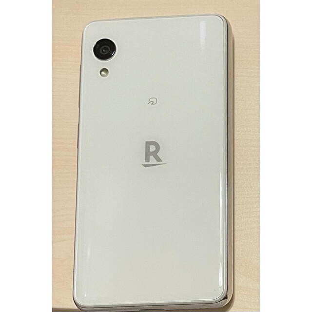 『かぼす様専用』Rakuten mini クールホワイト スマホ/家電/カメラのスマートフォン/携帯電話(スマートフォン本体)の商品写真